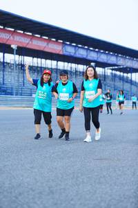 BIB: 1097, 50400, 51225
                            <button type="button" onclick="openModal(10505208)" class="btn btn-primary btn-sm float-right btn-popup" data-toggle="modal" data-target=".modal-high-quality">
                        <i class="fas fa-shopping-cart"></i> Add to Cart
                    </button>
                                            <button type="button" onclick="isThisMe(10505208, true)" class="btn btn-success btn-sm float-right btn-popup btn-isme hidden" data-toggle="tooltip" data-placement="bottom" title="นี่คือรูปของคุณใช่ไหม คลิกที่นี่เพื่อเอาเข้าอัลบั้ม">
                        <i class="fas fa-plus"></i> Add to album
                    </button>
                    <button type="button" onclick="isThisMe(10505208, false)" class="btn btn-warning btn-sm float-right btn-popup btn-isnotme hidden">
                        <i class="fas fa-ban"></i> Remove from album
                    </button>