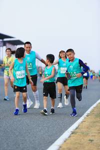 BIB: 661, 5250, 52218, 1555
                            <button type="button" onclick="openModal(10453149)" class="btn btn-primary btn-sm float-right btn-popup" data-toggle="modal" data-target=".modal-high-quality">
                        <i class="fas fa-shopping-cart"></i> Add to Cart
                    </button>
                                            <button type="button" onclick="isThisMe(10453149, true)" class="btn btn-success btn-sm float-right btn-popup btn-isme hidden" data-toggle="tooltip" data-placement="bottom" title="นี่คือรูปของคุณใช่ไหม คลิกที่นี่เพื่อเอาเข้าอัลบั้ม">
                        <i class="fas fa-plus"></i> Add to album
                    </button>
                    <button type="button" onclick="isThisMe(10453149, false)" class="btn btn-warning btn-sm float-right btn-popup btn-isnotme hidden">
                        <i class="fas fa-ban"></i> Remove from album
                    </button>