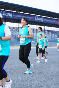 BIB: 2582, 894
                            <button type="button" onclick="openModal(10495191)" class="btn btn-primary btn-sm float-right btn-popup" data-toggle="modal" data-target=".modal-high-quality">
                        <i class="fas fa-shopping-cart"></i> Add to Cart
                    </button>
                                            <button type="button" onclick="isThisMe(10495191, true)" class="btn btn-success btn-sm float-right btn-popup btn-isme hidden" data-toggle="tooltip" data-placement="bottom" title="นี่คือรูปของคุณใช่ไหม คลิกที่นี่เพื่อเอาเข้าอัลบั้ม">
                        <i class="fas fa-plus"></i> Add to album
                    </button>
                    <button type="button" onclick="isThisMe(10495191, false)" class="btn btn-warning btn-sm float-right btn-popup btn-isnotme hidden">
                        <i class="fas fa-ban"></i> Remove from album
                    </button>