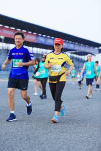 BIB: 52677
                            <button type="button" onclick="openModal(10495093)" class="btn btn-primary btn-sm float-right btn-popup" data-toggle="modal" data-target=".modal-high-quality">
                        <i class="fas fa-shopping-cart"></i> Add to Cart
                    </button>
                                            <button type="button" onclick="isThisMe(10495093, true)" class="btn btn-success btn-sm float-right btn-popup btn-isme hidden" data-toggle="tooltip" data-placement="bottom" title="นี่คือรูปของคุณใช่ไหม คลิกที่นี่เพื่อเอาเข้าอัลบั้ม">
                        <i class="fas fa-plus"></i> Add to album
                    </button>
                    <button type="button" onclick="isThisMe(10495093, false)" class="btn btn-warning btn-sm float-right btn-popup btn-isnotme hidden">
                        <i class="fas fa-ban"></i> Remove from album
                    </button>