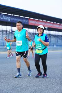 BIB: 3289, 51910
                            <button type="button" onclick="openModal(10502953)" class="btn btn-primary btn-sm float-right btn-popup" data-toggle="modal" data-target=".modal-high-quality">
                        <i class="fas fa-shopping-cart"></i> Add to Cart
                    </button>
                                            <button type="button" onclick="isThisMe(10502953, true)" class="btn btn-success btn-sm float-right btn-popup btn-isme hidden" data-toggle="tooltip" data-placement="bottom" title="นี่คือรูปของคุณใช่ไหม คลิกที่นี่เพื่อเอาเข้าอัลบั้ม">
                        <i class="fas fa-plus"></i> Add to album
                    </button>
                    <button type="button" onclick="isThisMe(10502953, false)" class="btn btn-warning btn-sm float-right btn-popup btn-isnotme hidden">
                        <i class="fas fa-ban"></i> Remove from album
                    </button>