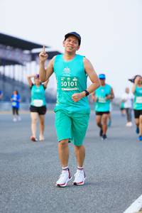 BIB: 50101
                            <button type="button" onclick="openModal(10462686)" class="btn btn-primary btn-sm float-right btn-popup" data-toggle="modal" data-target=".modal-high-quality">
                        <i class="fas fa-shopping-cart"></i> Add to Cart
                    </button>
                                            <button type="button" onclick="isThisMe(10462686, true)" class="btn btn-success btn-sm float-right btn-popup btn-isme hidden" data-toggle="tooltip" data-placement="bottom" title="นี่คือรูปของคุณใช่ไหม คลิกที่นี่เพื่อเอาเข้าอัลบั้ม">
                        <i class="fas fa-plus"></i> Add to album
                    </button>
                    <button type="button" onclick="isThisMe(10462686, false)" class="btn btn-warning btn-sm float-right btn-popup btn-isnotme hidden">
                        <i class="fas fa-ban"></i> Remove from album
                    </button>