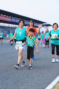 BIB: 516, 50522, 50007
                            <button type="button" onclick="openModal(10490355)" class="btn btn-primary btn-sm float-right btn-popup" data-toggle="modal" data-target=".modal-high-quality">
                        <i class="fas fa-shopping-cart"></i> Add to Cart
                    </button>
                                            <button type="button" onclick="isThisMe(10490355, true)" class="btn btn-success btn-sm float-right btn-popup btn-isme hidden" data-toggle="tooltip" data-placement="bottom" title="นี่คือรูปของคุณใช่ไหม คลิกที่นี่เพื่อเอาเข้าอัลบั้ม">
                        <i class="fas fa-plus"></i> Add to album
                    </button>
                    <button type="button" onclick="isThisMe(10490355, false)" class="btn btn-warning btn-sm float-right btn-popup btn-isnotme hidden">
                        <i class="fas fa-ban"></i> Remove from album
                    </button>