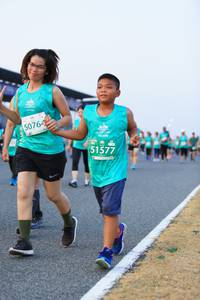 BIB: 50764, 1377, 51577
                            <button type="button" onclick="openModal(10490786)" class="btn btn-primary btn-sm float-right btn-popup" data-toggle="modal" data-target=".modal-high-quality">
                        <i class="fas fa-shopping-cart"></i> Add to Cart
                    </button>
                                            <button type="button" onclick="isThisMe(10490786, true)" class="btn btn-success btn-sm float-right btn-popup btn-isme hidden" data-toggle="tooltip" data-placement="bottom" title="นี่คือรูปของคุณใช่ไหม คลิกที่นี่เพื่อเอาเข้าอัลบั้ม">
                        <i class="fas fa-plus"></i> Add to album
                    </button>
                    <button type="button" onclick="isThisMe(10490786, false)" class="btn btn-warning btn-sm float-right btn-popup btn-isnotme hidden">
                        <i class="fas fa-ban"></i> Remove from album
                    </button>