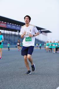 BIB: 70414
                            <button type="button" onclick="openModal(10485014)" class="btn btn-primary btn-sm float-right btn-popup" data-toggle="modal" data-target=".modal-high-quality">
                        <i class="fas fa-shopping-cart"></i> Add to Cart
                    </button>
                                            <button type="button" onclick="isThisMe(10485014, true)" class="btn btn-success btn-sm float-right btn-popup btn-isme hidden" data-toggle="tooltip" data-placement="bottom" title="นี่คือรูปของคุณใช่ไหม คลิกที่นี่เพื่อเอาเข้าอัลบั้ม">
                        <i class="fas fa-plus"></i> Add to album
                    </button>
                    <button type="button" onclick="isThisMe(10485014, false)" class="btn btn-warning btn-sm float-right btn-popup btn-isnotme hidden">
                        <i class="fas fa-ban"></i> Remove from album
                    </button>