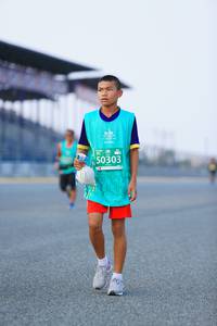 BIB: 50303
                            <button type="button" onclick="openModal(10452827)" class="btn btn-primary btn-sm float-right btn-popup" data-toggle="modal" data-target=".modal-high-quality">
                        <i class="fas fa-shopping-cart"></i> Add to Cart
                    </button>
                                            <button type="button" onclick="isThisMe(10452827, true)" class="btn btn-success btn-sm float-right btn-popup btn-isme hidden" data-toggle="tooltip" data-placement="bottom" title="นี่คือรูปของคุณใช่ไหม คลิกที่นี่เพื่อเอาเข้าอัลบั้ม">
                        <i class="fas fa-plus"></i> Add to album
                    </button>
                    <button type="button" onclick="isThisMe(10452827, false)" class="btn btn-warning btn-sm float-right btn-popup btn-isnotme hidden">
                        <i class="fas fa-ban"></i> Remove from album
                    </button>