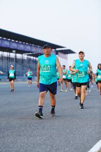 BIB: 52013, 50444
                            <button type="button" onclick="openModal(10475254)" class="btn btn-primary btn-sm float-right btn-popup" data-toggle="modal" data-target=".modal-high-quality">
                        <i class="fas fa-shopping-cart"></i> Add to Cart
                    </button>
                                            <button type="button" onclick="isThisMe(10475254, true)" class="btn btn-success btn-sm float-right btn-popup btn-isme hidden" data-toggle="tooltip" data-placement="bottom" title="นี่คือรูปของคุณใช่ไหม คลิกที่นี่เพื่อเอาเข้าอัลบั้ม">
                        <i class="fas fa-plus"></i> Add to album
                    </button>
                    <button type="button" onclick="isThisMe(10475254, false)" class="btn btn-warning btn-sm float-right btn-popup btn-isnotme hidden">
                        <i class="fas fa-ban"></i> Remove from album
                    </button>