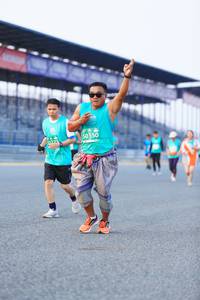 BIB: 50350, 1223
                            <button type="button" onclick="openModal(10484008)" class="btn btn-primary btn-sm float-right btn-popup" data-toggle="modal" data-target=".modal-high-quality">
                        <i class="fas fa-shopping-cart"></i> Add to Cart
                    </button>
                                            <button type="button" onclick="isThisMe(10484008, true)" class="btn btn-success btn-sm float-right btn-popup btn-isme hidden" data-toggle="tooltip" data-placement="bottom" title="นี่คือรูปของคุณใช่ไหม คลิกที่นี่เพื่อเอาเข้าอัลบั้ม">
                        <i class="fas fa-plus"></i> Add to album
                    </button>
                    <button type="button" onclick="isThisMe(10484008, false)" class="btn btn-warning btn-sm float-right btn-popup btn-isnotme hidden">
                        <i class="fas fa-ban"></i> Remove from album
                    </button>