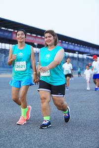 BIB: 52621
                            <button type="button" onclick="openModal(10505040)" class="btn btn-primary btn-sm float-right btn-popup" data-toggle="modal" data-target=".modal-high-quality">
                        <i class="fas fa-shopping-cart"></i> Add to Cart
                    </button>
                                            <button type="button" onclick="isThisMe(10505040, true)" class="btn btn-success btn-sm float-right btn-popup btn-isme hidden" data-toggle="tooltip" data-placement="bottom" title="นี่คือรูปของคุณใช่ไหม คลิกที่นี่เพื่อเอาเข้าอัลบั้ม">
                        <i class="fas fa-plus"></i> Add to album
                    </button>
                    <button type="button" onclick="isThisMe(10505040, false)" class="btn btn-warning btn-sm float-right btn-popup btn-isnotme hidden">
                        <i class="fas fa-ban"></i> Remove from album
                    </button>