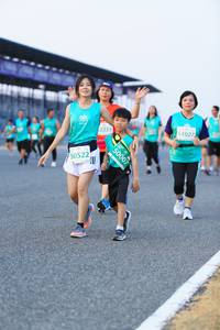 BIB: 51027, 2233, 50007, 50522
                            <button type="button" onclick="openModal(10490348)" class="btn btn-primary btn-sm float-right btn-popup" data-toggle="modal" data-target=".modal-high-quality">
                        <i class="fas fa-shopping-cart"></i> Add to Cart
                    </button>
                                            <button type="button" onclick="isThisMe(10490348, true)" class="btn btn-success btn-sm float-right btn-popup btn-isme hidden" data-toggle="tooltip" data-placement="bottom" title="นี่คือรูปของคุณใช่ไหม คลิกที่นี่เพื่อเอาเข้าอัลบั้ม">
                        <i class="fas fa-plus"></i> Add to album
                    </button>
                    <button type="button" onclick="isThisMe(10490348, false)" class="btn btn-warning btn-sm float-right btn-popup btn-isnotme hidden">
                        <i class="fas fa-ban"></i> Remove from album
                    </button>