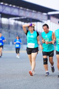 BIB: 886, 52353
                            <button type="button" onclick="openModal(10462775)" class="btn btn-primary btn-sm float-right btn-popup" data-toggle="modal" data-target=".modal-high-quality">
                        <i class="fas fa-shopping-cart"></i> Add to Cart
                    </button>
                                            <button type="button" onclick="isThisMe(10462775, true)" class="btn btn-success btn-sm float-right btn-popup btn-isme hidden" data-toggle="tooltip" data-placement="bottom" title="นี่คือรูปของคุณใช่ไหม คลิกที่นี่เพื่อเอาเข้าอัลบั้ม">
                        <i class="fas fa-plus"></i> Add to album
                    </button>
                    <button type="button" onclick="isThisMe(10462775, false)" class="btn btn-warning btn-sm float-right btn-popup btn-isnotme hidden">
                        <i class="fas fa-ban"></i> Remove from album
                    </button>