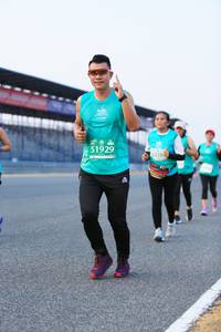 BIB: 51929, 319
                            <button type="button" onclick="openModal(10475522)" class="btn btn-primary btn-sm float-right btn-popup" data-toggle="modal" data-target=".modal-high-quality">
                        <i class="fas fa-shopping-cart"></i> Add to Cart
                    </button>
                                            <button type="button" onclick="isThisMe(10475522, true)" class="btn btn-success btn-sm float-right btn-popup btn-isme hidden" data-toggle="tooltip" data-placement="bottom" title="นี่คือรูปของคุณใช่ไหม คลิกที่นี่เพื่อเอาเข้าอัลบั้ม">
                        <i class="fas fa-plus"></i> Add to album
                    </button>
                    <button type="button" onclick="isThisMe(10475522, false)" class="btn btn-warning btn-sm float-right btn-popup btn-isnotme hidden">
                        <i class="fas fa-ban"></i> Remove from album
                    </button>