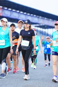 BIB: 2799, 5282
                            <button type="button" onclick="openModal(10502272)" class="btn btn-primary btn-sm float-right btn-popup" data-toggle="modal" data-target=".modal-high-quality">
                        <i class="fas fa-shopping-cart"></i> Add to Cart
                    </button>
                                            <button type="button" onclick="isThisMe(10502272, true)" class="btn btn-success btn-sm float-right btn-popup btn-isme hidden" data-toggle="tooltip" data-placement="bottom" title="นี่คือรูปของคุณใช่ไหม คลิกที่นี่เพื่อเอาเข้าอัลบั้ม">
                        <i class="fas fa-plus"></i> Add to album
                    </button>
                    <button type="button" onclick="isThisMe(10502272, false)" class="btn btn-warning btn-sm float-right btn-popup btn-isnotme hidden">
                        <i class="fas fa-ban"></i> Remove from album
                    </button>