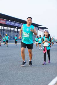 BIB: 50396
                            <button type="button" onclick="openModal(10485072)" class="btn btn-primary btn-sm float-right btn-popup" data-toggle="modal" data-target=".modal-high-quality">
                        <i class="fas fa-shopping-cart"></i> Add to Cart
                    </button>
                                            <button type="button" onclick="isThisMe(10485072, true)" class="btn btn-success btn-sm float-right btn-popup btn-isme hidden" data-toggle="tooltip" data-placement="bottom" title="นี่คือรูปของคุณใช่ไหม คลิกที่นี่เพื่อเอาเข้าอัลบั้ม">
                        <i class="fas fa-plus"></i> Add to album
                    </button>
                    <button type="button" onclick="isThisMe(10485072, false)" class="btn btn-warning btn-sm float-right btn-popup btn-isnotme hidden">
                        <i class="fas fa-ban"></i> Remove from album
                    </button>