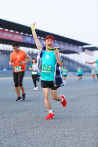 BIB: 51731, 52078
                            <button type="button" onclick="openModal(10476091)" class="btn btn-primary btn-sm float-right btn-popup" data-toggle="modal" data-target=".modal-high-quality">
                        <i class="fas fa-shopping-cart"></i> Add to Cart
                    </button>
                                            <button type="button" onclick="isThisMe(10476091, true)" class="btn btn-success btn-sm float-right btn-popup btn-isme hidden" data-toggle="tooltip" data-placement="bottom" title="นี่คือรูปของคุณใช่ไหม คลิกที่นี่เพื่อเอาเข้าอัลบั้ม">
                        <i class="fas fa-plus"></i> Add to album
                    </button>
                    <button type="button" onclick="isThisMe(10476091, false)" class="btn btn-warning btn-sm float-right btn-popup btn-isnotme hidden">
                        <i class="fas fa-ban"></i> Remove from album
                    </button>