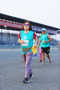 BIB: 983
                            <button type="button" onclick="openModal(10476997)" class="btn btn-primary btn-sm float-right btn-popup" data-toggle="modal" data-target=".modal-high-quality">
                        <i class="fas fa-shopping-cart"></i> Add to Cart
                    </button>
                                            <button type="button" onclick="isThisMe(10476997, true)" class="btn btn-success btn-sm float-right btn-popup btn-isme hidden" data-toggle="tooltip" data-placement="bottom" title="นี่คือรูปของคุณใช่ไหม คลิกที่นี่เพื่อเอาเข้าอัลบั้ม">
                        <i class="fas fa-plus"></i> Add to album
                    </button>
                    <button type="button" onclick="isThisMe(10476997, false)" class="btn btn-warning btn-sm float-right btn-popup btn-isnotme hidden">
                        <i class="fas fa-ban"></i> Remove from album
                    </button>