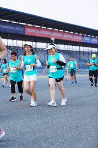 BIB: 523, 3073, 1147
                            <button type="button" onclick="openModal(10491152)" class="btn btn-primary btn-sm float-right btn-popup" data-toggle="modal" data-target=".modal-high-quality">
                        <i class="fas fa-shopping-cart"></i> Add to Cart
                    </button>
                                            <button type="button" onclick="isThisMe(10491152, true)" class="btn btn-success btn-sm float-right btn-popup btn-isme hidden" data-toggle="tooltip" data-placement="bottom" title="นี่คือรูปของคุณใช่ไหม คลิกที่นี่เพื่อเอาเข้าอัลบั้ม">
                        <i class="fas fa-plus"></i> Add to album
                    </button>
                    <button type="button" onclick="isThisMe(10491152, false)" class="btn btn-warning btn-sm float-right btn-popup btn-isnotme hidden">
                        <i class="fas fa-ban"></i> Remove from album
                    </button>