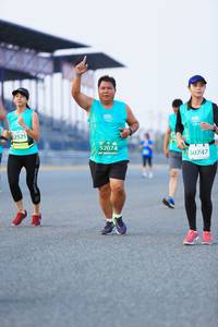 BIB: 2525, 52074, 50747
                            <button type="button" onclick="openModal(10462233)" class="btn btn-primary btn-sm float-right btn-popup" data-toggle="modal" data-target=".modal-high-quality">
                        <i class="fas fa-shopping-cart"></i> Add to Cart
                    </button>
                                            <button type="button" onclick="isThisMe(10462233, true)" class="btn btn-success btn-sm float-right btn-popup btn-isme hidden" data-toggle="tooltip" data-placement="bottom" title="นี่คือรูปของคุณใช่ไหม คลิกที่นี่เพื่อเอาเข้าอัลบั้ม">
                        <i class="fas fa-plus"></i> Add to album
                    </button>
                    <button type="button" onclick="isThisMe(10462233, false)" class="btn btn-warning btn-sm float-right btn-popup btn-isnotme hidden">
                        <i class="fas fa-ban"></i> Remove from album
                    </button>