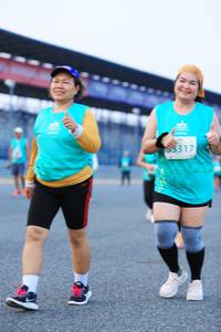 BIB: 317
                            <button type="button" onclick="openModal(10502527)" class="btn btn-primary btn-sm float-right btn-popup" data-toggle="modal" data-target=".modal-high-quality">
                        <i class="fas fa-shopping-cart"></i> Add to Cart
                    </button>
                                            <button type="button" onclick="isThisMe(10502527, true)" class="btn btn-success btn-sm float-right btn-popup btn-isme hidden" data-toggle="tooltip" data-placement="bottom" title="นี่คือรูปของคุณใช่ไหม คลิกที่นี่เพื่อเอาเข้าอัลบั้ม">
                        <i class="fas fa-plus"></i> Add to album
                    </button>
                    <button type="button" onclick="isThisMe(10502527, false)" class="btn btn-warning btn-sm float-right btn-popup btn-isnotme hidden">
                        <i class="fas fa-ban"></i> Remove from album
                    </button>