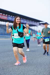 BIB: 5252, 512
                            <button type="button" onclick="openModal(10491028)" class="btn btn-primary btn-sm float-right btn-popup" data-toggle="modal" data-target=".modal-high-quality">
                        <i class="fas fa-shopping-cart"></i> Add to Cart
                    </button>
                                            <button type="button" onclick="isThisMe(10491028, true)" class="btn btn-success btn-sm float-right btn-popup btn-isme hidden" data-toggle="tooltip" data-placement="bottom" title="นี่คือรูปของคุณใช่ไหม คลิกที่นี่เพื่อเอาเข้าอัลบั้ม">
                        <i class="fas fa-plus"></i> Add to album
                    </button>
                    <button type="button" onclick="isThisMe(10491028, false)" class="btn btn-warning btn-sm float-right btn-popup btn-isnotme hidden">
                        <i class="fas fa-ban"></i> Remove from album
                    </button>