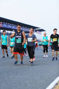 BIB: 51229, 50073, 50071, 53444
                            <button type="button" onclick="openModal(10491175)" class="btn btn-primary btn-sm float-right btn-popup" data-toggle="modal" data-target=".modal-high-quality">
                        <i class="fas fa-shopping-cart"></i> Add to Cart
                    </button>
                                            <button type="button" onclick="isThisMe(10491175, true)" class="btn btn-success btn-sm float-right btn-popup btn-isme hidden" data-toggle="tooltip" data-placement="bottom" title="นี่คือรูปของคุณใช่ไหม คลิกที่นี่เพื่อเอาเข้าอัลบั้ม">
                        <i class="fas fa-plus"></i> Add to album
                    </button>
                    <button type="button" onclick="isThisMe(10491175, false)" class="btn btn-warning btn-sm float-right btn-popup btn-isnotme hidden">
                        <i class="fas fa-ban"></i> Remove from album
                    </button>