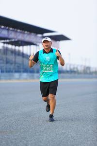 BIB: 51633
                            <button type="button" onclick="openModal(10451471)" class="btn btn-primary btn-sm float-right btn-popup" data-toggle="modal" data-target=".modal-high-quality">
                        <i class="fas fa-shopping-cart"></i> Add to Cart
                    </button>
                                            <button type="button" onclick="isThisMe(10451471, true)" class="btn btn-success btn-sm float-right btn-popup btn-isme hidden" data-toggle="tooltip" data-placement="bottom" title="นี่คือรูปของคุณใช่ไหม คลิกที่นี่เพื่อเอาเข้าอัลบั้ม">
                        <i class="fas fa-plus"></i> Add to album
                    </button>
                    <button type="button" onclick="isThisMe(10451471, false)" class="btn btn-warning btn-sm float-right btn-popup btn-isnotme hidden">
                        <i class="fas fa-ban"></i> Remove from album
                    </button>