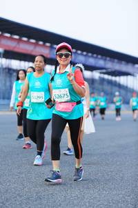 BIB: 52675, 53295
                            <button type="button" onclick="openModal(10494328)" class="btn btn-primary btn-sm float-right btn-popup" data-toggle="modal" data-target=".modal-high-quality">
                        <i class="fas fa-shopping-cart"></i> Add to Cart
                    </button>
                                            <button type="button" onclick="isThisMe(10494328, true)" class="btn btn-success btn-sm float-right btn-popup btn-isme hidden" data-toggle="tooltip" data-placement="bottom" title="นี่คือรูปของคุณใช่ไหม คลิกที่นี่เพื่อเอาเข้าอัลบั้ม">
                        <i class="fas fa-plus"></i> Add to album
                    </button>
                    <button type="button" onclick="isThisMe(10494328, false)" class="btn btn-warning btn-sm float-right btn-popup btn-isnotme hidden">
                        <i class="fas fa-ban"></i> Remove from album
                    </button>