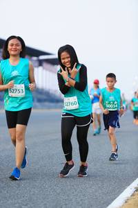 BIB: 52753, 2760, 50034
                            <button type="button" onclick="openModal(10462992)" class="btn btn-primary btn-sm float-right btn-popup" data-toggle="modal" data-target=".modal-high-quality">
                        <i class="fas fa-shopping-cart"></i> Add to Cart
                    </button>
                                            <button type="button" onclick="isThisMe(10462992, true)" class="btn btn-success btn-sm float-right btn-popup btn-isme hidden" data-toggle="tooltip" data-placement="bottom" title="นี่คือรูปของคุณใช่ไหม คลิกที่นี่เพื่อเอาเข้าอัลบั้ม">
                        <i class="fas fa-plus"></i> Add to album
                    </button>
                    <button type="button" onclick="isThisMe(10462992, false)" class="btn btn-warning btn-sm float-right btn-popup btn-isnotme hidden">
                        <i class="fas fa-ban"></i> Remove from album
                    </button>