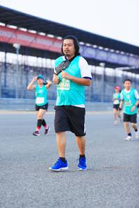 BIB: 50426
                            <button type="button" onclick="openModal(10483994)" class="btn btn-primary btn-sm float-right btn-popup" data-toggle="modal" data-target=".modal-high-quality">
                        <i class="fas fa-shopping-cart"></i> Add to Cart
                    </button>
                                            <button type="button" onclick="isThisMe(10483994, true)" class="btn btn-success btn-sm float-right btn-popup btn-isme hidden" data-toggle="tooltip" data-placement="bottom" title="นี่คือรูปของคุณใช่ไหม คลิกที่นี่เพื่อเอาเข้าอัลบั้ม">
                        <i class="fas fa-plus"></i> Add to album
                    </button>
                    <button type="button" onclick="isThisMe(10483994, false)" class="btn btn-warning btn-sm float-right btn-popup btn-isnotme hidden">
                        <i class="fas fa-ban"></i> Remove from album
                    </button>