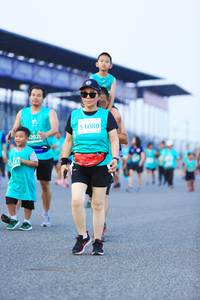 BIB: 51080, 202
                            <button type="button" onclick="openModal(10496933)" class="btn btn-primary btn-sm float-right btn-popup" data-toggle="modal" data-target=".modal-high-quality">
                        <i class="fas fa-shopping-cart"></i> Add to Cart
                    </button>
                                            <button type="button" onclick="isThisMe(10496933, true)" class="btn btn-success btn-sm float-right btn-popup btn-isme hidden" data-toggle="tooltip" data-placement="bottom" title="นี่คือรูปของคุณใช่ไหม คลิกที่นี่เพื่อเอาเข้าอัลบั้ม">
                        <i class="fas fa-plus"></i> Add to album
                    </button>
                    <button type="button" onclick="isThisMe(10496933, false)" class="btn btn-warning btn-sm float-right btn-popup btn-isnotme hidden">
                        <i class="fas fa-ban"></i> Remove from album
                    </button>