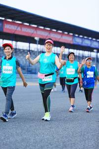 BIB: 52697, 50844, 4610
                            <button type="button" onclick="openModal(10502402)" class="btn btn-primary btn-sm float-right btn-popup" data-toggle="modal" data-target=".modal-high-quality">
                        <i class="fas fa-shopping-cart"></i> Add to Cart
                    </button>
                                            <button type="button" onclick="isThisMe(10502402, true)" class="btn btn-success btn-sm float-right btn-popup btn-isme hidden" data-toggle="tooltip" data-placement="bottom" title="นี่คือรูปของคุณใช่ไหม คลิกที่นี่เพื่อเอาเข้าอัลบั้ม">
                        <i class="fas fa-plus"></i> Add to album
                    </button>
                    <button type="button" onclick="isThisMe(10502402, false)" class="btn btn-warning btn-sm float-right btn-popup btn-isnotme hidden">
                        <i class="fas fa-ban"></i> Remove from album
                    </button>