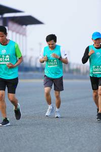 BIB: 0144, 1623, 5005
                            <button type="button" onclick="openModal(10449950)" class="btn btn-primary btn-sm float-right btn-popup" data-toggle="modal" data-target=".modal-high-quality">
                        <i class="fas fa-shopping-cart"></i> Add to Cart
                    </button>
                                            <button type="button" onclick="isThisMe(10449950, true)" class="btn btn-success btn-sm float-right btn-popup btn-isme hidden" data-toggle="tooltip" data-placement="bottom" title="นี่คือรูปของคุณใช่ไหม คลิกที่นี่เพื่อเอาเข้าอัลบั้ม">
                        <i class="fas fa-plus"></i> Add to album
                    </button>
                    <button type="button" onclick="isThisMe(10449950, false)" class="btn btn-warning btn-sm float-right btn-popup btn-isnotme hidden">
                        <i class="fas fa-ban"></i> Remove from album
                    </button>