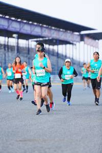 BIB: 078, 52422, 5094
                            <button type="button" onclick="openModal(10474992)" class="btn btn-primary btn-sm float-right btn-popup" data-toggle="modal" data-target=".modal-high-quality">
                        <i class="fas fa-shopping-cart"></i> Add to Cart
                    </button>
                                            <button type="button" onclick="isThisMe(10474992, true)" class="btn btn-success btn-sm float-right btn-popup btn-isme hidden" data-toggle="tooltip" data-placement="bottom" title="นี่คือรูปของคุณใช่ไหม คลิกที่นี่เพื่อเอาเข้าอัลบั้ม">
                        <i class="fas fa-plus"></i> Add to album
                    </button>
                    <button type="button" onclick="isThisMe(10474992, false)" class="btn btn-warning btn-sm float-right btn-popup btn-isnotme hidden">
                        <i class="fas fa-ban"></i> Remove from album
                    </button>