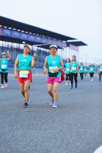 BIB: 5239, 52533
                            <button type="button" onclick="openModal(10494427)" class="btn btn-primary btn-sm float-right btn-popup" data-toggle="modal" data-target=".modal-high-quality">
                        <i class="fas fa-shopping-cart"></i> Add to Cart
                    </button>
                                            <button type="button" onclick="isThisMe(10494427, true)" class="btn btn-success btn-sm float-right btn-popup btn-isme hidden" data-toggle="tooltip" data-placement="bottom" title="นี่คือรูปของคุณใช่ไหม คลิกที่นี่เพื่อเอาเข้าอัลบั้ม">
                        <i class="fas fa-plus"></i> Add to album
                    </button>
                    <button type="button" onclick="isThisMe(10494427, false)" class="btn btn-warning btn-sm float-right btn-popup btn-isnotme hidden">
                        <i class="fas fa-ban"></i> Remove from album
                    </button>