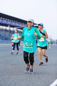 BIB: 33054, 50372
                            <button type="button" onclick="openModal(10476193)" class="btn btn-primary btn-sm float-right btn-popup" data-toggle="modal" data-target=".modal-high-quality">
                        <i class="fas fa-shopping-cart"></i> Add to Cart
                    </button>
                                            <button type="button" onclick="isThisMe(10476193, true)" class="btn btn-success btn-sm float-right btn-popup btn-isme hidden" data-toggle="tooltip" data-placement="bottom" title="นี่คือรูปของคุณใช่ไหม คลิกที่นี่เพื่อเอาเข้าอัลบั้ม">
                        <i class="fas fa-plus"></i> Add to album
                    </button>
                    <button type="button" onclick="isThisMe(10476193, false)" class="btn btn-warning btn-sm float-right btn-popup btn-isnotme hidden">
                        <i class="fas fa-ban"></i> Remove from album
                    </button>