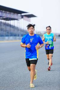 BIB: 0395
                            <button type="button" onclick="openModal(10448229)" class="btn btn-primary btn-sm float-right btn-popup" data-toggle="modal" data-target=".modal-high-quality">
                        <i class="fas fa-shopping-cart"></i> Add to Cart
                    </button>
                                            <button type="button" onclick="isThisMe(10448229, true)" class="btn btn-success btn-sm float-right btn-popup btn-isme hidden" data-toggle="tooltip" data-placement="bottom" title="นี่คือรูปของคุณใช่ไหม คลิกที่นี่เพื่อเอาเข้าอัลบั้ม">
                        <i class="fas fa-plus"></i> Add to album
                    </button>
                    <button type="button" onclick="isThisMe(10448229, false)" class="btn btn-warning btn-sm float-right btn-popup btn-isnotme hidden">
                        <i class="fas fa-ban"></i> Remove from album
                    </button>