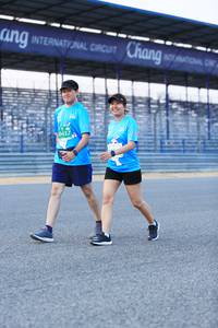 BIB: 0437
                            <button type="button" onclick="openModal(10491665)" class="btn btn-primary btn-sm float-right btn-popup" data-toggle="modal" data-target=".modal-high-quality">
                        <i class="fas fa-shopping-cart"></i> Add to Cart
                    </button>
                                            <button type="button" onclick="isThisMe(10491665, true)" class="btn btn-success btn-sm float-right btn-popup btn-isme hidden" data-toggle="tooltip" data-placement="bottom" title="นี่คือรูปของคุณใช่ไหม คลิกที่นี่เพื่อเอาเข้าอัลบั้ม">
                        <i class="fas fa-plus"></i> Add to album
                    </button>
                    <button type="button" onclick="isThisMe(10491665, false)" class="btn btn-warning btn-sm float-right btn-popup btn-isnotme hidden">
                        <i class="fas fa-ban"></i> Remove from album
                    </button>