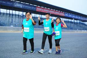 BIB: 2567, 53330, 2261
                            <button type="button" onclick="openModal(10528060)" class="btn btn-primary btn-sm float-right btn-popup" data-toggle="modal" data-target=".modal-high-quality">
                        <i class="fas fa-shopping-cart"></i> Add to Cart
                    </button>
                                            <button type="button" onclick="isThisMe(10528060, true)" class="btn btn-success btn-sm float-right btn-popup btn-isme hidden" data-toggle="tooltip" data-placement="bottom" title="นี่คือรูปของคุณใช่ไหม คลิกที่นี่เพื่อเอาเข้าอัลบั้ม">
                        <i class="fas fa-plus"></i> Add to album
                    </button>
                    <button type="button" onclick="isThisMe(10528060, false)" class="btn btn-warning btn-sm float-right btn-popup btn-isnotme hidden">
                        <i class="fas fa-ban"></i> Remove from album
                    </button>