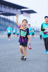 BIB: 1504
                            <button type="button" onclick="openModal(10493669)" class="btn btn-primary btn-sm float-right btn-popup" data-toggle="modal" data-target=".modal-high-quality">
                        <i class="fas fa-shopping-cart"></i> Add to Cart
                    </button>
                                            <button type="button" onclick="isThisMe(10493669, true)" class="btn btn-success btn-sm float-right btn-popup btn-isme hidden" data-toggle="tooltip" data-placement="bottom" title="นี่คือรูปของคุณใช่ไหม คลิกที่นี่เพื่อเอาเข้าอัลบั้ม">
                        <i class="fas fa-plus"></i> Add to album
                    </button>
                    <button type="button" onclick="isThisMe(10493669, false)" class="btn btn-warning btn-sm float-right btn-popup btn-isnotme hidden">
                        <i class="fas fa-ban"></i> Remove from album
                    </button>