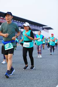 BIB: 50112, 50609
                            <button type="button" onclick="openModal(10491050)" class="btn btn-primary btn-sm float-right btn-popup" data-toggle="modal" data-target=".modal-high-quality">
                        <i class="fas fa-shopping-cart"></i> Add to Cart
                    </button>
                                            <button type="button" onclick="isThisMe(10491050, true)" class="btn btn-success btn-sm float-right btn-popup btn-isme hidden" data-toggle="tooltip" data-placement="bottom" title="นี่คือรูปของคุณใช่ไหม คลิกที่นี่เพื่อเอาเข้าอัลบั้ม">
                        <i class="fas fa-plus"></i> Add to album
                    </button>
                    <button type="button" onclick="isThisMe(10491050, false)" class="btn btn-warning btn-sm float-right btn-popup btn-isnotme hidden">
                        <i class="fas fa-ban"></i> Remove from album
                    </button>