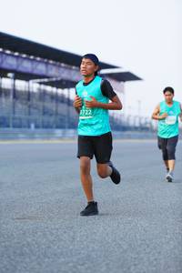 BIB: 1722
                            <button type="button" onclick="openModal(10449843)" class="btn btn-primary btn-sm float-right btn-popup" data-toggle="modal" data-target=".modal-high-quality">
                        <i class="fas fa-shopping-cart"></i> Add to Cart
                    </button>
                                            <button type="button" onclick="isThisMe(10449843, true)" class="btn btn-success btn-sm float-right btn-popup btn-isme hidden" data-toggle="tooltip" data-placement="bottom" title="นี่คือรูปของคุณใช่ไหม คลิกที่นี่เพื่อเอาเข้าอัลบั้ม">
                        <i class="fas fa-plus"></i> Add to album
                    </button>
                    <button type="button" onclick="isThisMe(10449843, false)" class="btn btn-warning btn-sm float-right btn-popup btn-isnotme hidden">
                        <i class="fas fa-ban"></i> Remove from album
                    </button>