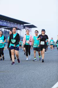 BIB: 50294, 5155, 505, 50960, 50150, 
                            <button type="button" onclick="openModal(10491205)" class="btn btn-primary btn-sm float-right btn-popup" data-toggle="modal" data-target=".modal-high-quality">
                        <i class="fas fa-shopping-cart"></i> Add to Cart
                    </button>
                                            <button type="button" onclick="isThisMe(10491205, true)" class="btn btn-success btn-sm float-right btn-popup btn-isme hidden" data-toggle="tooltip" data-placement="bottom" title="นี่คือรูปของคุณใช่ไหม คลิกที่นี่เพื่อเอาเข้าอัลบั้ม">
                        <i class="fas fa-plus"></i> Add to album
                    </button>
                    <button type="button" onclick="isThisMe(10491205, false)" class="btn btn-warning btn-sm float-right btn-popup btn-isnotme hidden">
                        <i class="fas fa-ban"></i> Remove from album
                    </button>