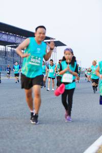 BIB: 503
                            <button type="button" onclick="openModal(10485064)" class="btn btn-primary btn-sm float-right btn-popup" data-toggle="modal" data-target=".modal-high-quality">
                        <i class="fas fa-shopping-cart"></i> Add to Cart
                    </button>
                                            <button type="button" onclick="isThisMe(10485064, true)" class="btn btn-success btn-sm float-right btn-popup btn-isme hidden" data-toggle="tooltip" data-placement="bottom" title="นี่คือรูปของคุณใช่ไหม คลิกที่นี่เพื่อเอาเข้าอัลบั้ม">
                        <i class="fas fa-plus"></i> Add to album
                    </button>
                    <button type="button" onclick="isThisMe(10485064, false)" class="btn btn-warning btn-sm float-right btn-popup btn-isnotme hidden">
                        <i class="fas fa-ban"></i> Remove from album
                    </button>