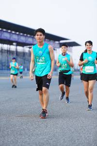 BIB: 1861, 21711, 50635
                            <button type="button" onclick="openModal(10474876)" class="btn btn-primary btn-sm float-right btn-popup" data-toggle="modal" data-target=".modal-high-quality">
                        <i class="fas fa-shopping-cart"></i> Add to Cart
                    </button>
                                            <button type="button" onclick="isThisMe(10474876, true)" class="btn btn-success btn-sm float-right btn-popup btn-isme hidden" data-toggle="tooltip" data-placement="bottom" title="นี่คือรูปของคุณใช่ไหม คลิกที่นี่เพื่อเอาเข้าอัลบั้ม">
                        <i class="fas fa-plus"></i> Add to album
                    </button>
                    <button type="button" onclick="isThisMe(10474876, false)" class="btn btn-warning btn-sm float-right btn-popup btn-isnotme hidden">
                        <i class="fas fa-ban"></i> Remove from album
                    </button>