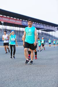 BIB: 52097, 52360
                            <button type="button" onclick="openModal(10475244)" class="btn btn-primary btn-sm float-right btn-popup" data-toggle="modal" data-target=".modal-high-quality">
                        <i class="fas fa-shopping-cart"></i> Add to Cart
                    </button>
                                            <button type="button" onclick="isThisMe(10475244, true)" class="btn btn-success btn-sm float-right btn-popup btn-isme hidden" data-toggle="tooltip" data-placement="bottom" title="นี่คือรูปของคุณใช่ไหม คลิกที่นี่เพื่อเอาเข้าอัลบั้ม">
                        <i class="fas fa-plus"></i> Add to album
                    </button>
                    <button type="button" onclick="isThisMe(10475244, false)" class="btn btn-warning btn-sm float-right btn-popup btn-isnotme hidden">
                        <i class="fas fa-ban"></i> Remove from album
                    </button>