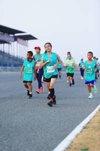 BIB: 6229, 51565, 259, 0055
                            <button type="button" onclick="openModal(10452679)" class="btn btn-primary btn-sm float-right btn-popup" data-toggle="modal" data-target=".modal-high-quality">
                        <i class="fas fa-shopping-cart"></i> Add to Cart
                    </button>
                                            <button type="button" onclick="isThisMe(10452679, true)" class="btn btn-success btn-sm float-right btn-popup btn-isme hidden" data-toggle="tooltip" data-placement="bottom" title="นี่คือรูปของคุณใช่ไหม คลิกที่นี่เพื่อเอาเข้าอัลบั้ม">
                        <i class="fas fa-plus"></i> Add to album
                    </button>
                    <button type="button" onclick="isThisMe(10452679, false)" class="btn btn-warning btn-sm float-right btn-popup btn-isnotme hidden">
                        <i class="fas fa-ban"></i> Remove from album
                    </button>