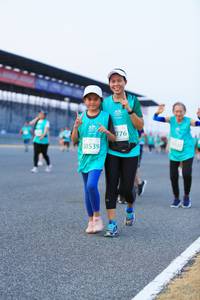 BIB: 50539
                            <button type="button" onclick="openModal(10492600)" class="btn btn-primary btn-sm float-right btn-popup" data-toggle="modal" data-target=".modal-high-quality">
                        <i class="fas fa-shopping-cart"></i> Add to Cart
                    </button>
                                            <button type="button" onclick="isThisMe(10492600, true)" class="btn btn-success btn-sm float-right btn-popup btn-isme hidden" data-toggle="tooltip" data-placement="bottom" title="นี่คือรูปของคุณใช่ไหม คลิกที่นี่เพื่อเอาเข้าอัลบั้ม">
                        <i class="fas fa-plus"></i> Add to album
                    </button>
                    <button type="button" onclick="isThisMe(10492600, false)" class="btn btn-warning btn-sm float-right btn-popup btn-isnotme hidden">
                        <i class="fas fa-ban"></i> Remove from album
                    </button>