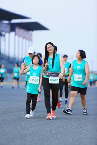 BIB: 53265, 50685, 50567
                            <button type="button" onclick="openModal(10495257)" class="btn btn-primary btn-sm float-right btn-popup" data-toggle="modal" data-target=".modal-high-quality">
                        <i class="fas fa-shopping-cart"></i> Add to Cart
                    </button>
                                            <button type="button" onclick="isThisMe(10495257, true)" class="btn btn-success btn-sm float-right btn-popup btn-isme hidden" data-toggle="tooltip" data-placement="bottom" title="นี่คือรูปของคุณใช่ไหม คลิกที่นี่เพื่อเอาเข้าอัลบั้ม">
                        <i class="fas fa-plus"></i> Add to album
                    </button>
                    <button type="button" onclick="isThisMe(10495257, false)" class="btn btn-warning btn-sm float-right btn-popup btn-isnotme hidden">
                        <i class="fas fa-ban"></i> Remove from album
                    </button>