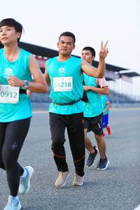 BIB: 53218, 0932
                            <button type="button" onclick="openModal(10453093)" class="btn btn-primary btn-sm float-right btn-popup" data-toggle="modal" data-target=".modal-high-quality">
                        <i class="fas fa-shopping-cart"></i> Add to Cart
                    </button>
                                            <button type="button" onclick="isThisMe(10453093, true)" class="btn btn-success btn-sm float-right btn-popup btn-isme hidden" data-toggle="tooltip" data-placement="bottom" title="นี่คือรูปของคุณใช่ไหม คลิกที่นี่เพื่อเอาเข้าอัลบั้ม">
                        <i class="fas fa-plus"></i> Add to album
                    </button>
                    <button type="button" onclick="isThisMe(10453093, false)" class="btn btn-warning btn-sm float-right btn-popup btn-isnotme hidden">
                        <i class="fas fa-ban"></i> Remove from album
                    </button>