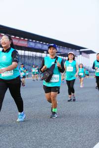 BIB: 078, 52939, 2703
                            <button type="button" onclick="openModal(10490188)" class="btn btn-primary btn-sm float-right btn-popup" data-toggle="modal" data-target=".modal-high-quality">
                        <i class="fas fa-shopping-cart"></i> Add to Cart
                    </button>
                                            <button type="button" onclick="isThisMe(10490188, true)" class="btn btn-success btn-sm float-right btn-popup btn-isme hidden" data-toggle="tooltip" data-placement="bottom" title="นี่คือรูปของคุณใช่ไหม คลิกที่นี่เพื่อเอาเข้าอัลบั้ม">
                        <i class="fas fa-plus"></i> Add to album
                    </button>
                    <button type="button" onclick="isThisMe(10490188, false)" class="btn btn-warning btn-sm float-right btn-popup btn-isnotme hidden">
                        <i class="fas fa-ban"></i> Remove from album
                    </button>